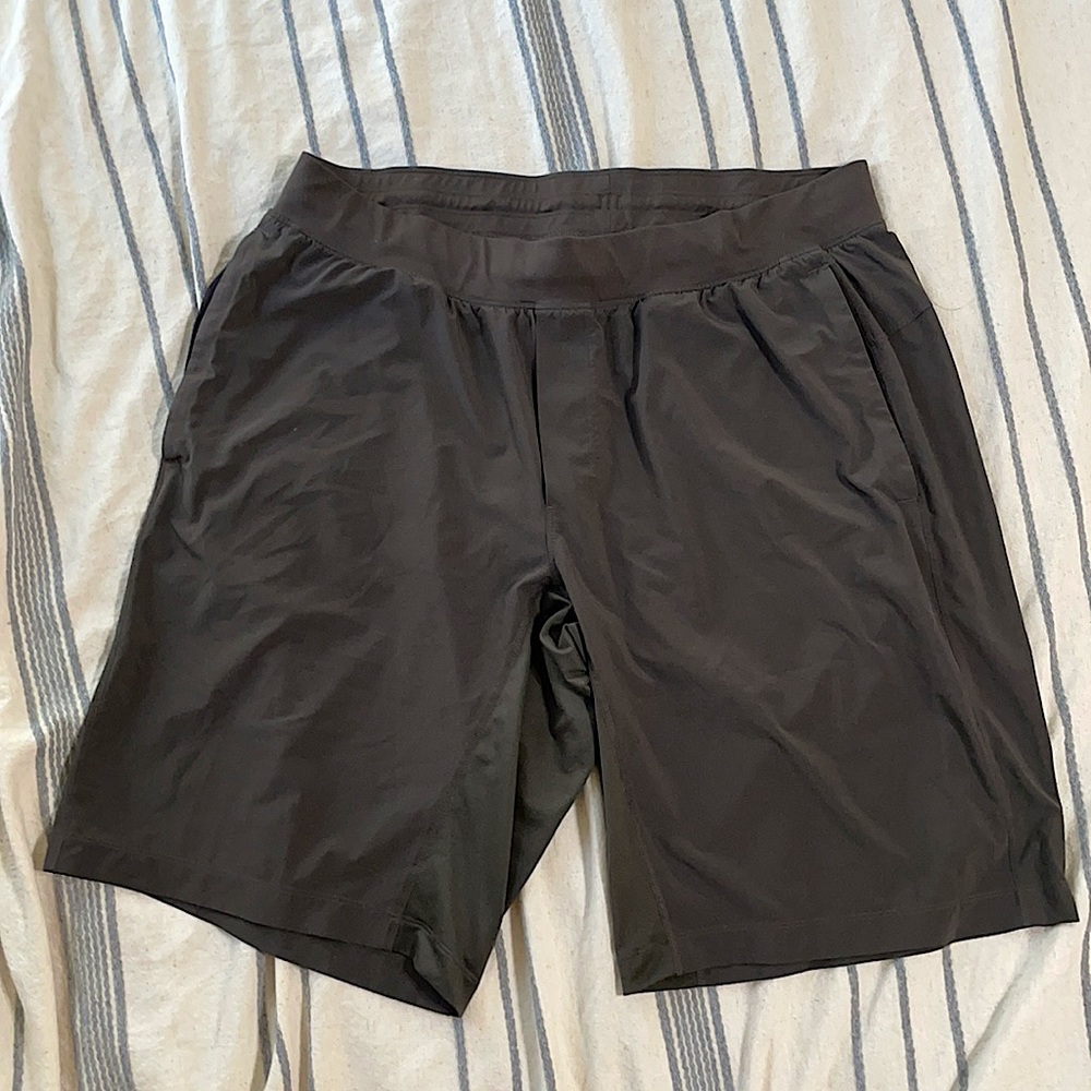 Men’s lululemon T.H.E. Short 9” linerless